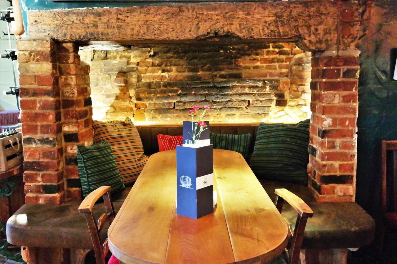 The Cross Keys Hotel แซฟฟรอนวอลเดน ภายนอก รูปภาพ