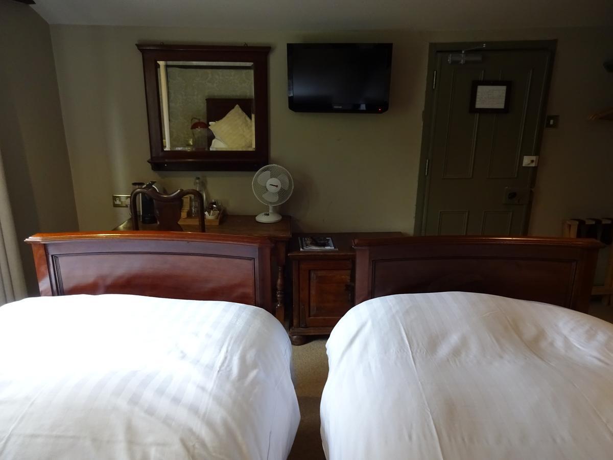 The Cross Keys Hotel แซฟฟรอนวอลเดน ภายนอก รูปภาพ